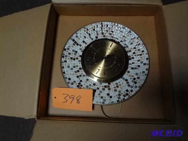 lot 398 image: Can you say retro GE clock NIB...