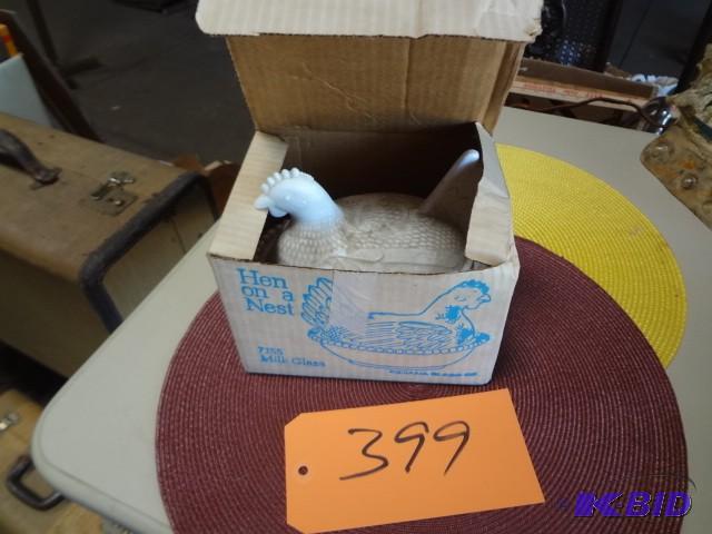 lot 399 image: Milk glass hen, in box...