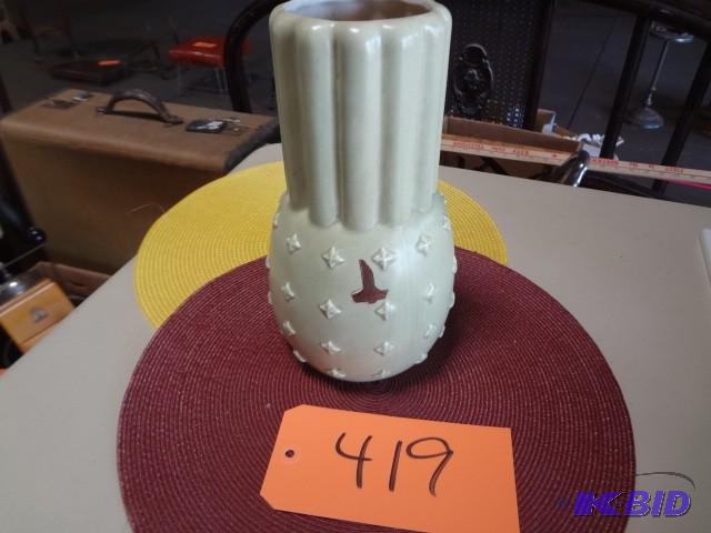lot 419 image: Red Wing vase, real thing...