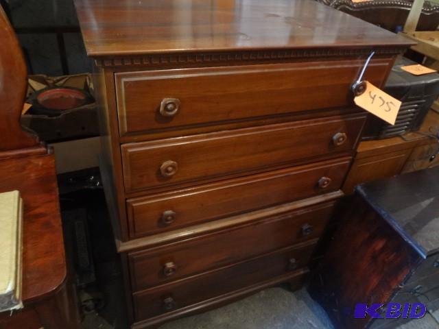 lot 475 image: Matching 5-drawer chest, matches 47...