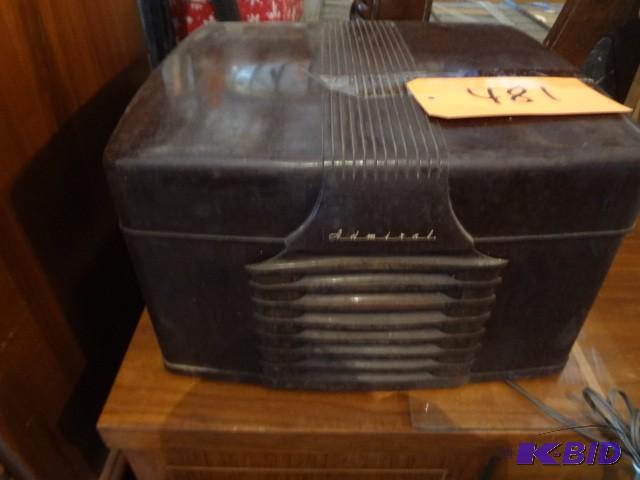 lot 481 image: Bakelight phonograph...