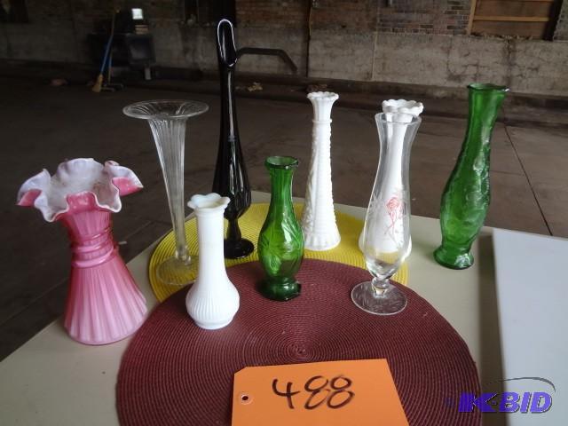 lot 488 image: Lot of Bud Vases...