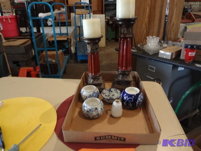 lot 49 image: CandlesHolders...