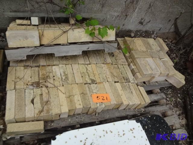 lot 521 image: Pallet of Fire Brick...