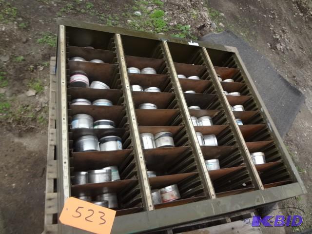 lot 523 image: Metal Cubby Hole Rack...