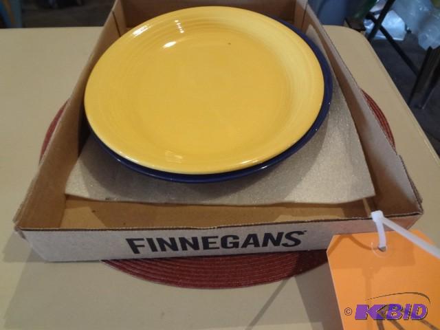 lot 60 image: (2) Fiesta Oval Platters. This is s...
