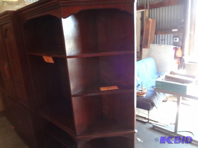 lot 7 image: Cherrywood Shelf, end unit, 16 X 16...