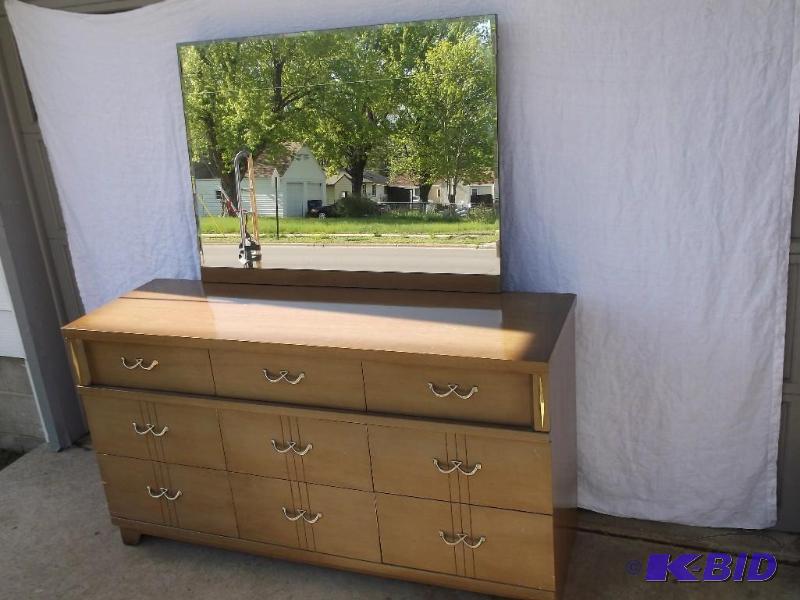 Vintage solid wood 9 drawer mirrore...