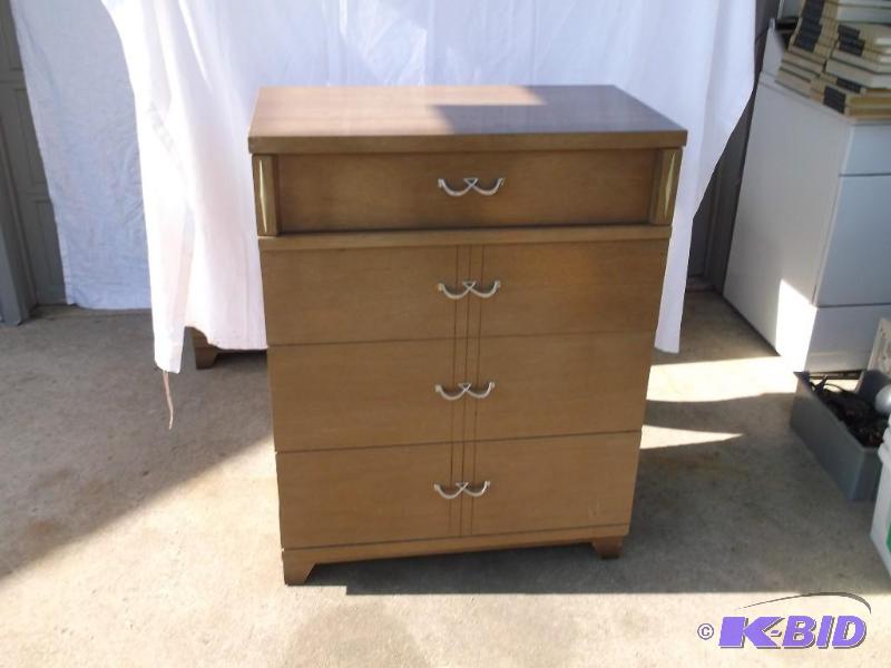 Vintage solid wood 4 drawer dresser...