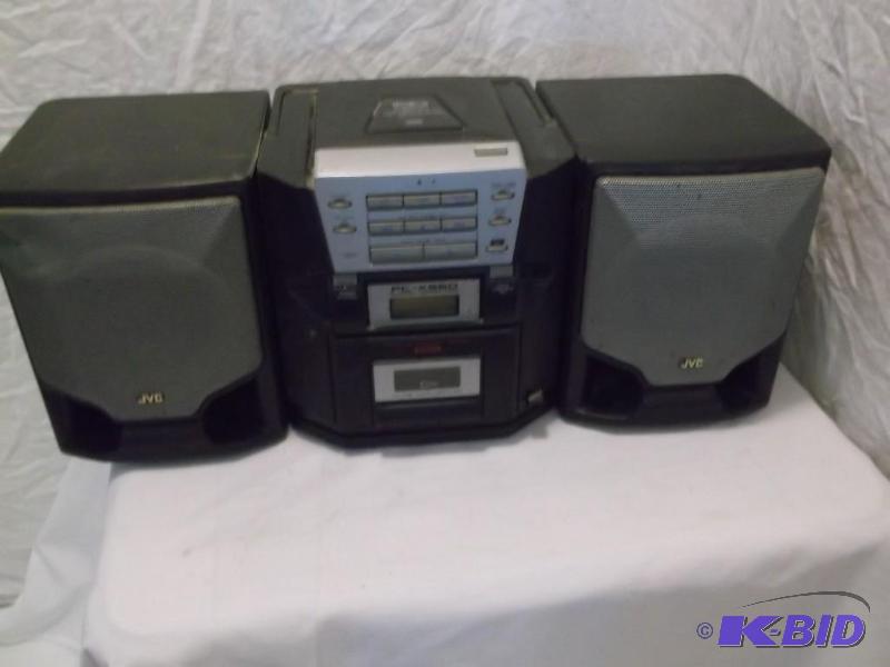 JVC Boombox powers up radio works t...