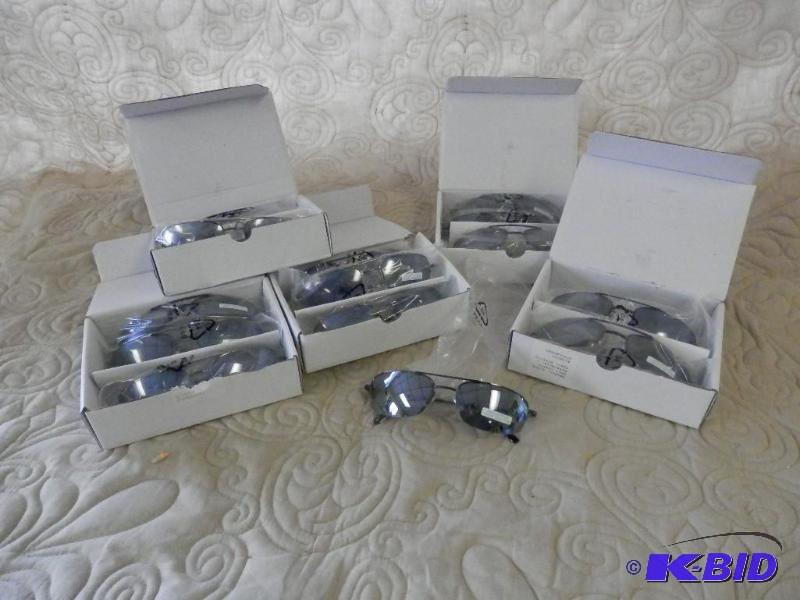 Lot of 15 pair of Foster Grant sung...