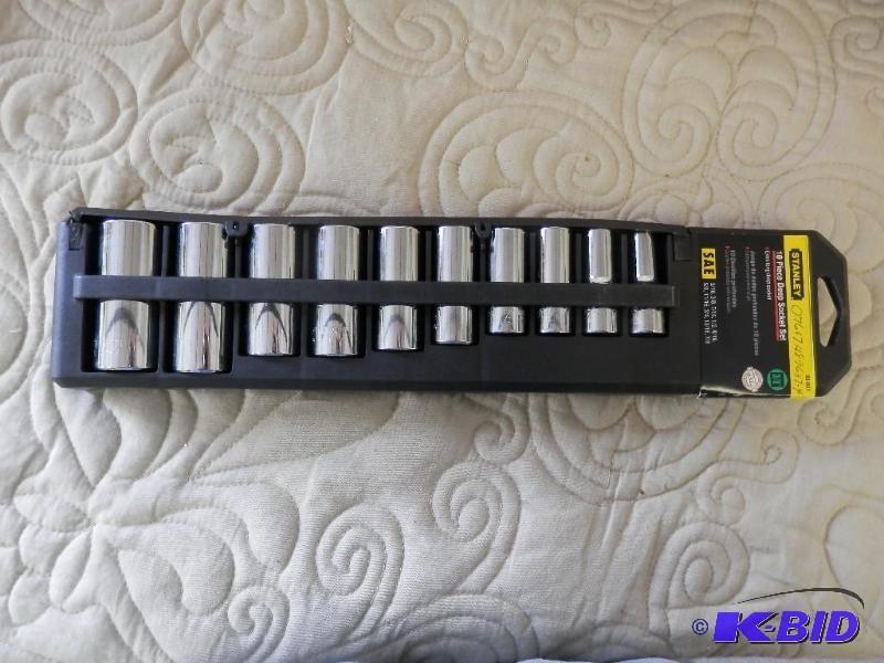 Stanley 10 peice deep socket set. A...