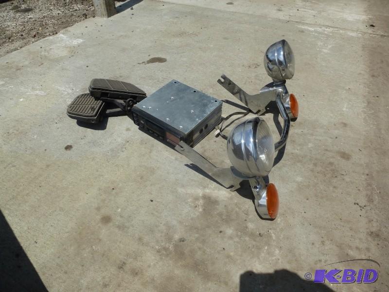 lot 34 image: Harley&nbspDavison Parts Harley f...