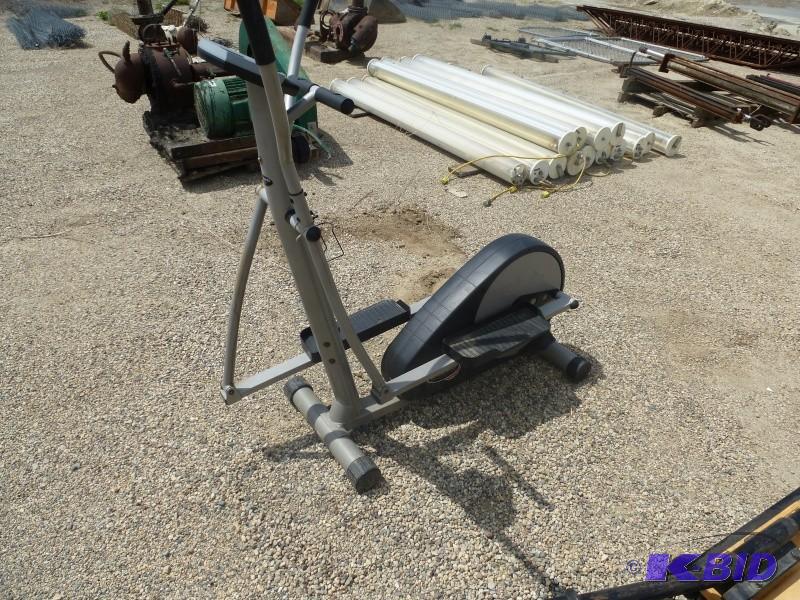 lot 35 image: Pulse Monitor stair stepper Model#...