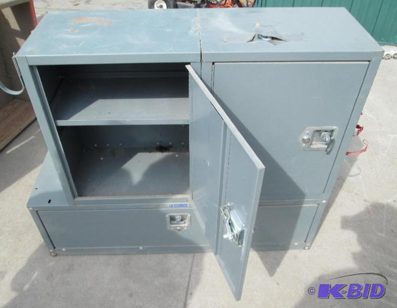Metal storage bin set for vehicle o...
