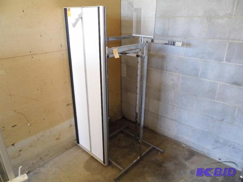 4-Way Clothing Rack with Endcap