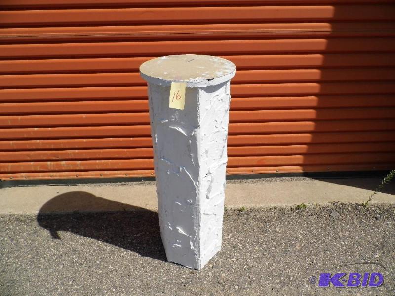 Display Pillar