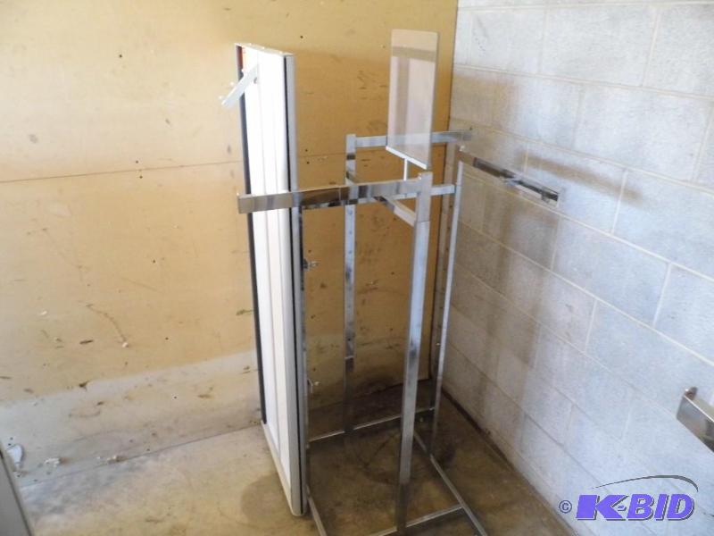 4-Way Clothing Rack with Endcap