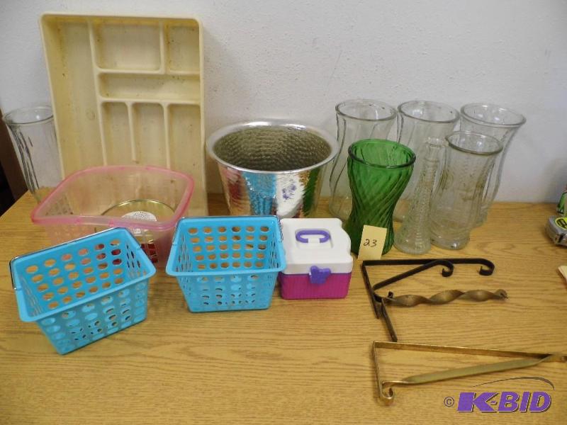 Vases, Containers and Plant Hangers