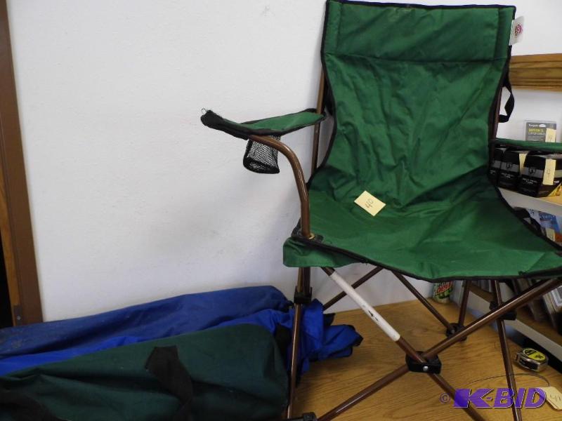 5 Collapsible Chairs