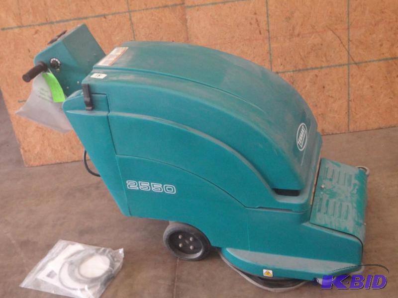 lot 15 image: Tennant 2250 Commercial Floor Burni...