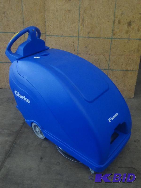 lot 3 image: Clarke Fusion 20T Commercial Floor ...