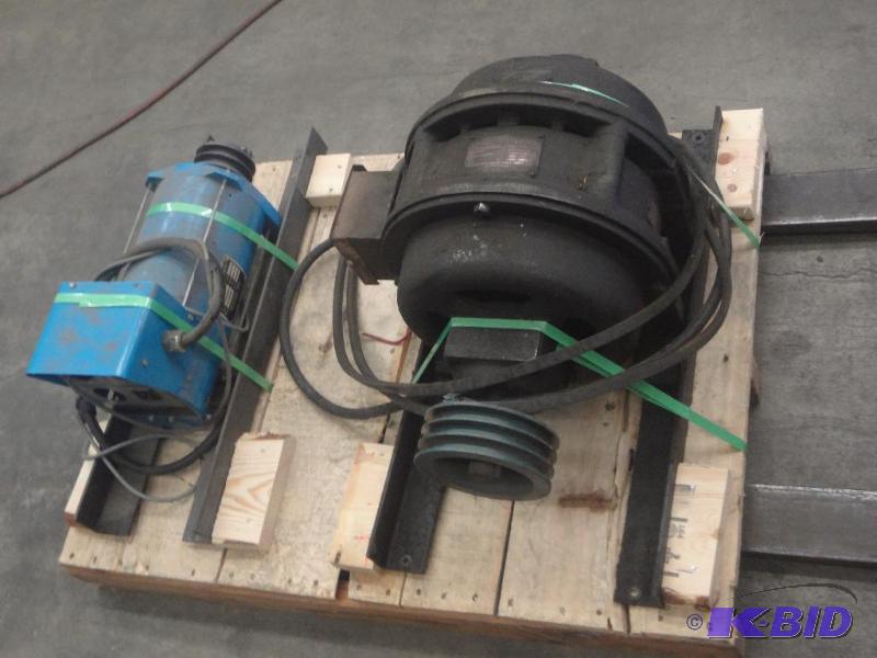 lot 44 image: Pallet Lot (1) Generac 6587-0 Sing...