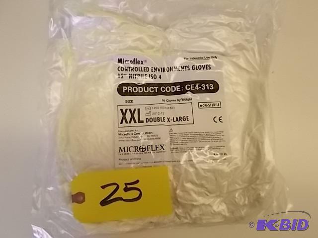 lot 25 image: Microflex 90 ct. 12" Nitrile G...