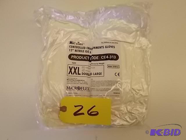 lot 26 image: Microflex 90 ct. 12" Nitrile G...