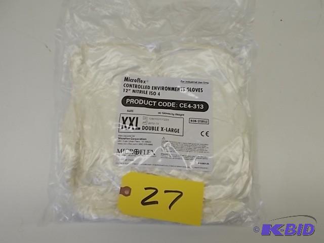 lot 27 image: Microflex 90 ct. 12" Nitrile G...