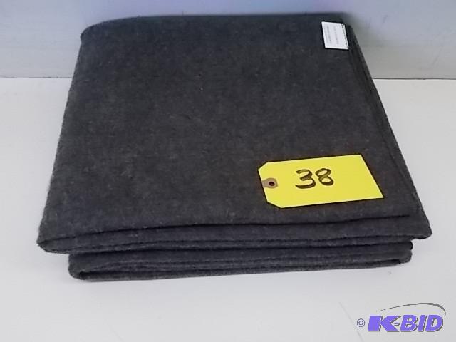 lot 38 image: (2) Emergency Blankets, 50" x ...