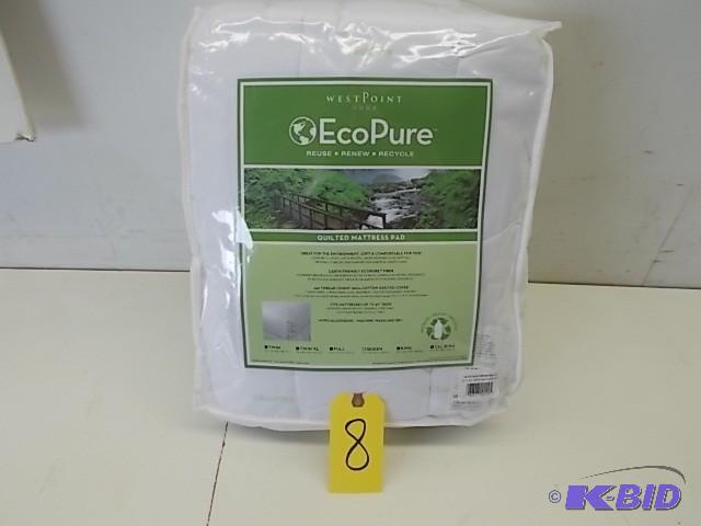 lot 8 image: West Point EcoPureQueen Size Quilte...
