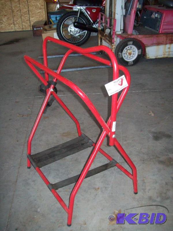 Saddle rack item 4...