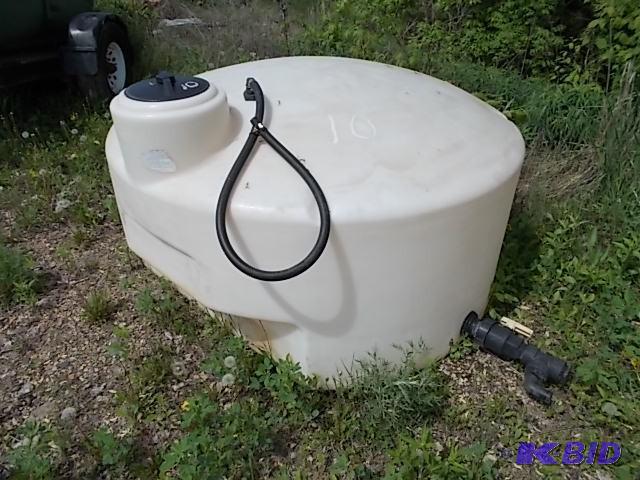 425 Gallon Water Tank...