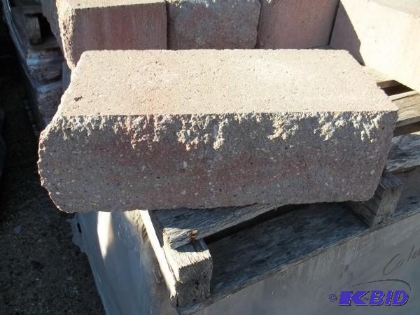 FREE STANDING WALL COLUMN BLOCK RED...