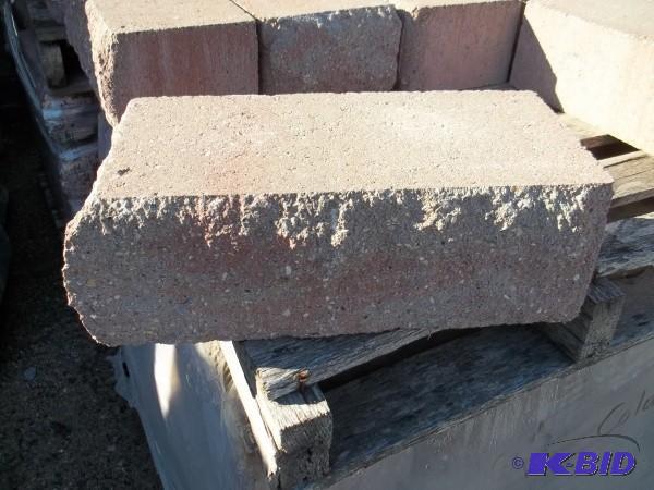 FREE STANDING WALL COLUMN BLOCK RED...