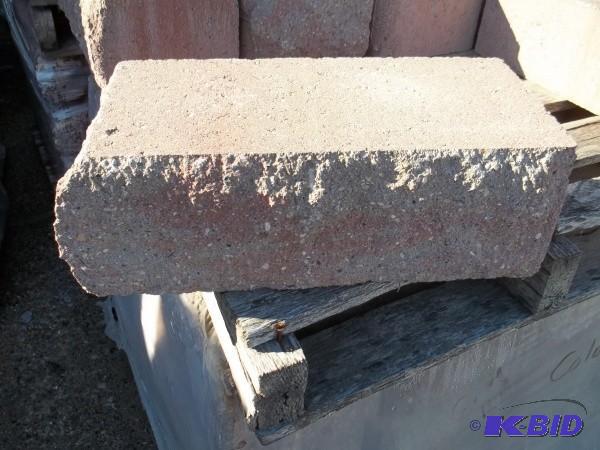 FREE STANDING WALL COLUMN BLOCK RED...