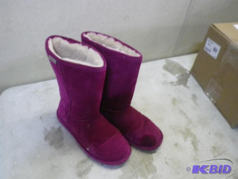 Bear Paw size 10 boots, used...