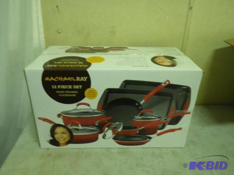 Racheal Ray 12 pc cookware set...