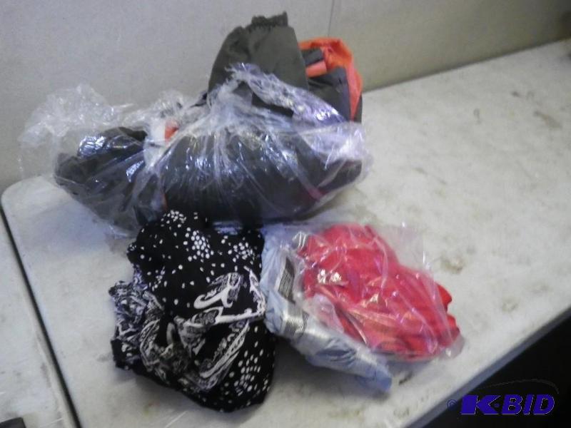 Clothing lot...