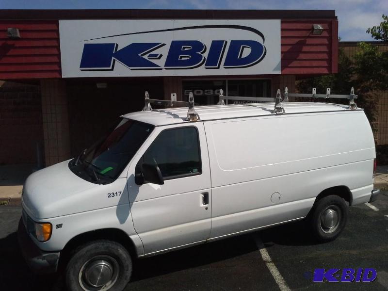 2001 FORD ECONOLINE CARGO VAN