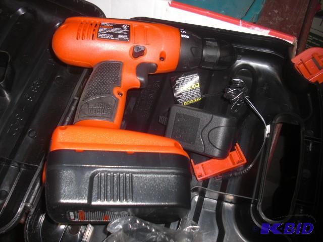 Black and Decker 18 V Drill