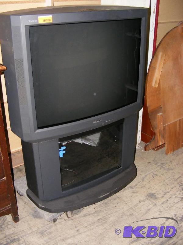 lot 2 image: Sony TV with Stand...
