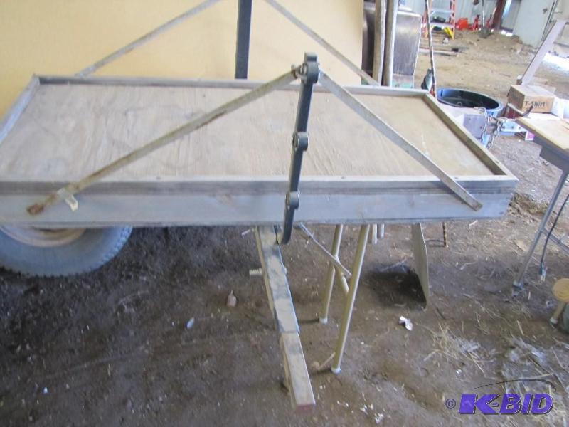 Trailer Hitch Hauler....