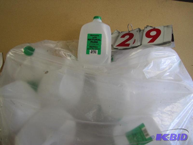 Lot of Clean 1 gallon containers fo...