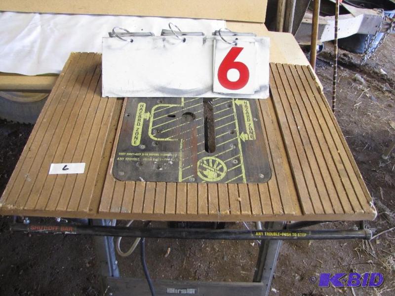 Table Saw and Stand. Works....