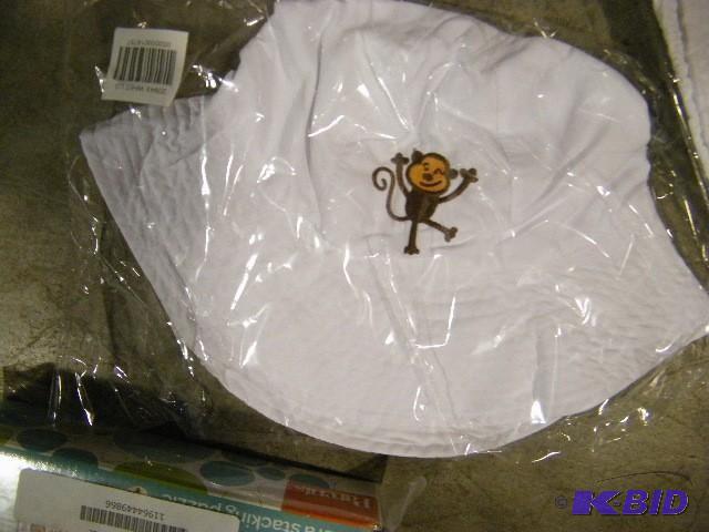 lot 174 image: Large White Kids Sunshade Hat - Mon...