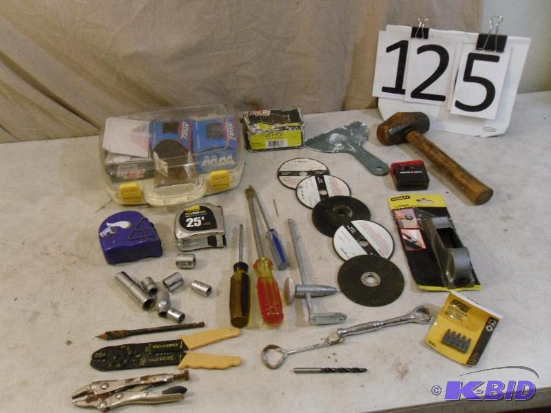 lot 125 image: Lot of Assorted Tools and Hardware....