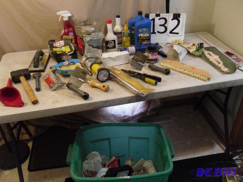 lot 132 image: Tote (no lid, wet bottom), Tools, C...