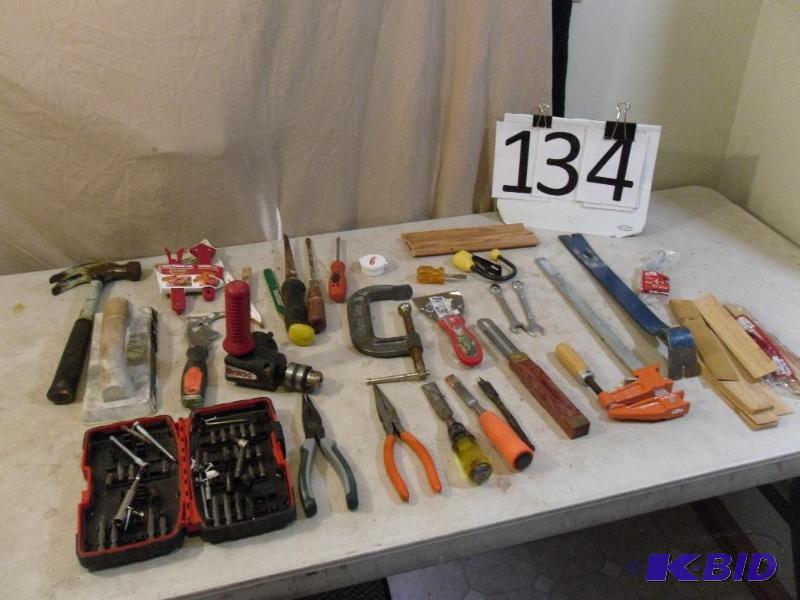 lot 134 image: Lot of Assorted Tools. Pliers, Chis...
